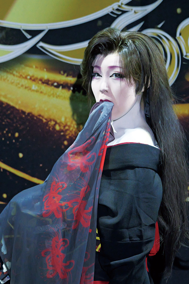 美鈴華梨ポートレート